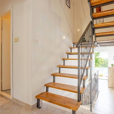 אומיס Villa Green Hill, Cista Velika, Imotski מראה חיצוני תמונה