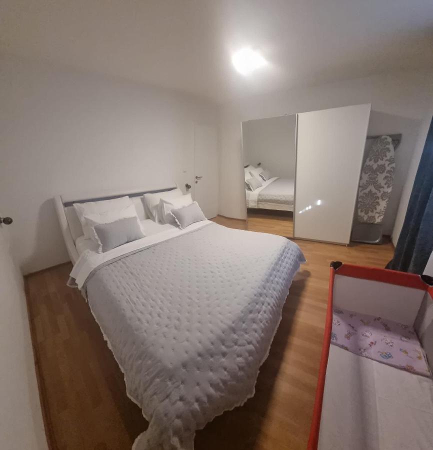 אומיס Villa Green Hill, Cista Velika, Imotski מראה חיצוני תמונה