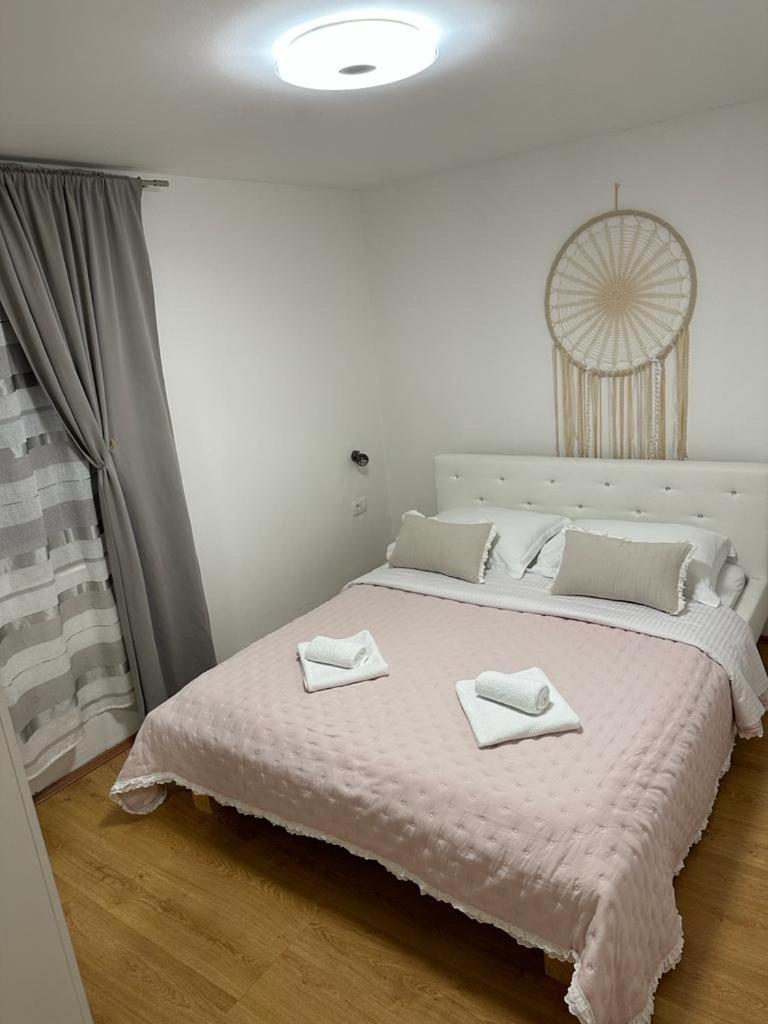 אומיס Villa Green Hill, Cista Velika, Imotski מראה חיצוני תמונה
